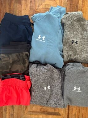 Under Armour Men's LOT-4 sweatshirts(2-L) (2-M) & 2 Pants (M), 1 Shorts (M) EUC